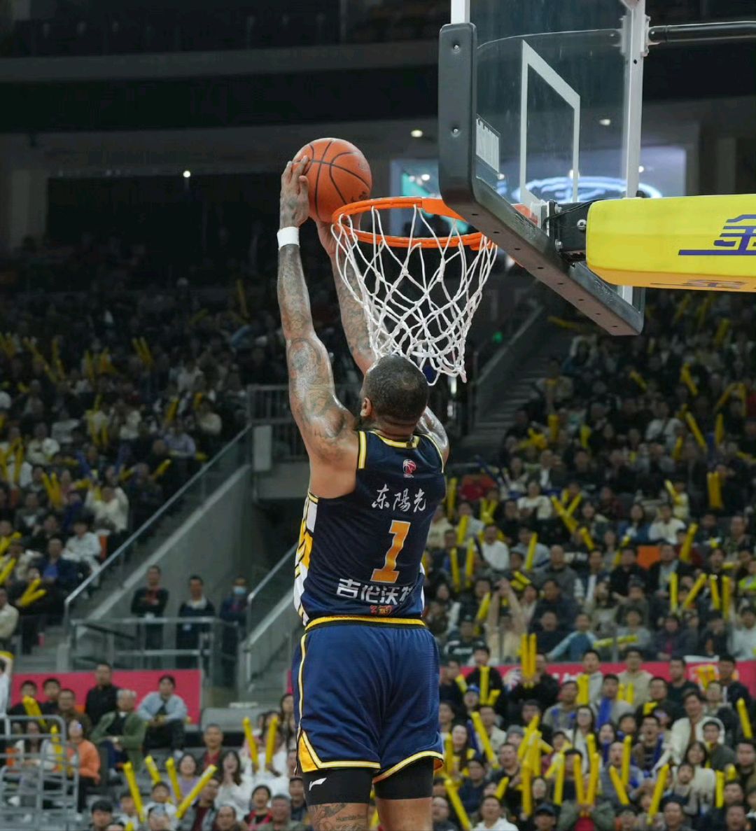 转折点!广厦男篮更衣室发声,NBA总决赛今晨攻防权衡,更衣室稳定,身体对抗强度拉满的简单介绍 转折点!广厦男篮更衣室发声,NBA总决赛今晨攻防权衡,更衣室稳定,身体对抗强度拉满的简单介绍