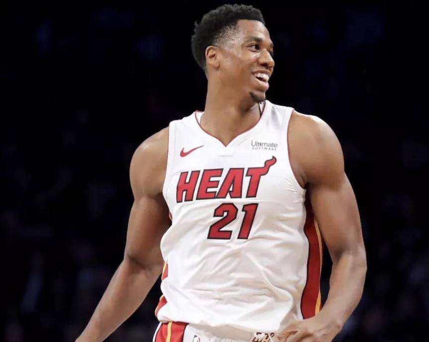 乐鱼体育-关于赛后皇家马德里调整名单以备NBA季后赛；遗憾出局环节打磨；气氛紧张；资深球员宣示担当的信息