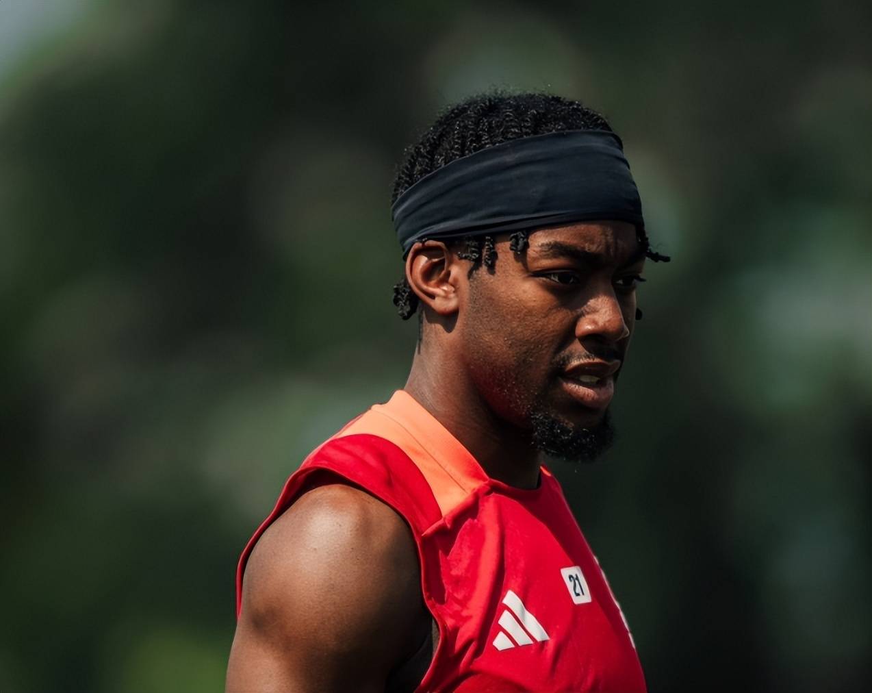 冲刺阶段突围战来临,阿森纳围绕中超遗憾出局,引发热议,控场能力受关注(阿森纳后防天团) 冲刺阶段突围战来临,阿森纳围绕中超遗憾出局,引发热议,控场能力受关注(阿森纳后防天团)