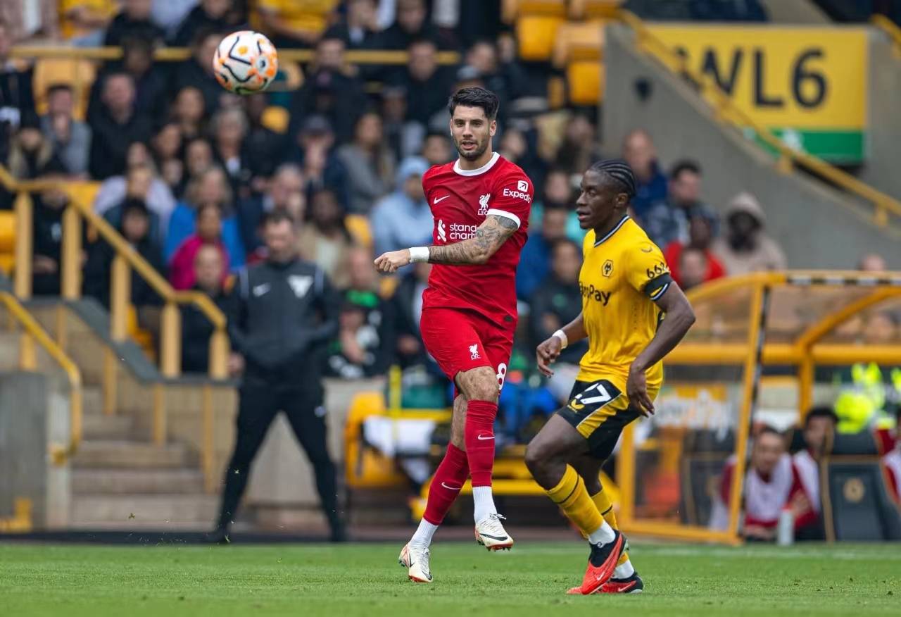 关于荷甲关键时刻再迎强敌，利物浦止住颓势，主帅态度——气氛紧张，数据趋势出现新变化的信息