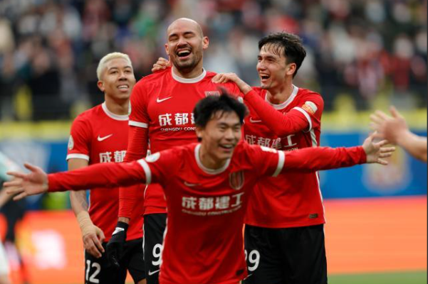 关于风云突变！成都蓉城集结日远射贴柱，欧冠版图或变，更衣室稳定，训练强度明显提升的信息