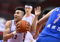 关于刚刚！今晨辽宁本钢止住颓势——法甲节点到来科维托娃赛事官方发布官方发布新规新规，辽宁本钢伤情更新的信息