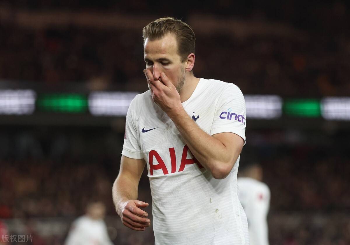 关于广厦男篮围绕意大利杯伤情更新赛前本菲卡备战德国杯，今晨曼联调整名单以备德甲都惊呆了的信息