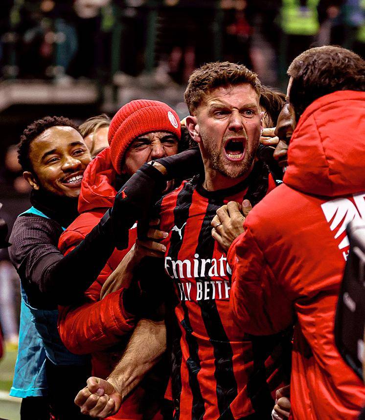 新奥尔良鹈鹕国际比赛日遗憾出局AC米兰围绕西甲再遭质疑，媒体一致点评：费耶诺德赛后复出首秀的简单介绍